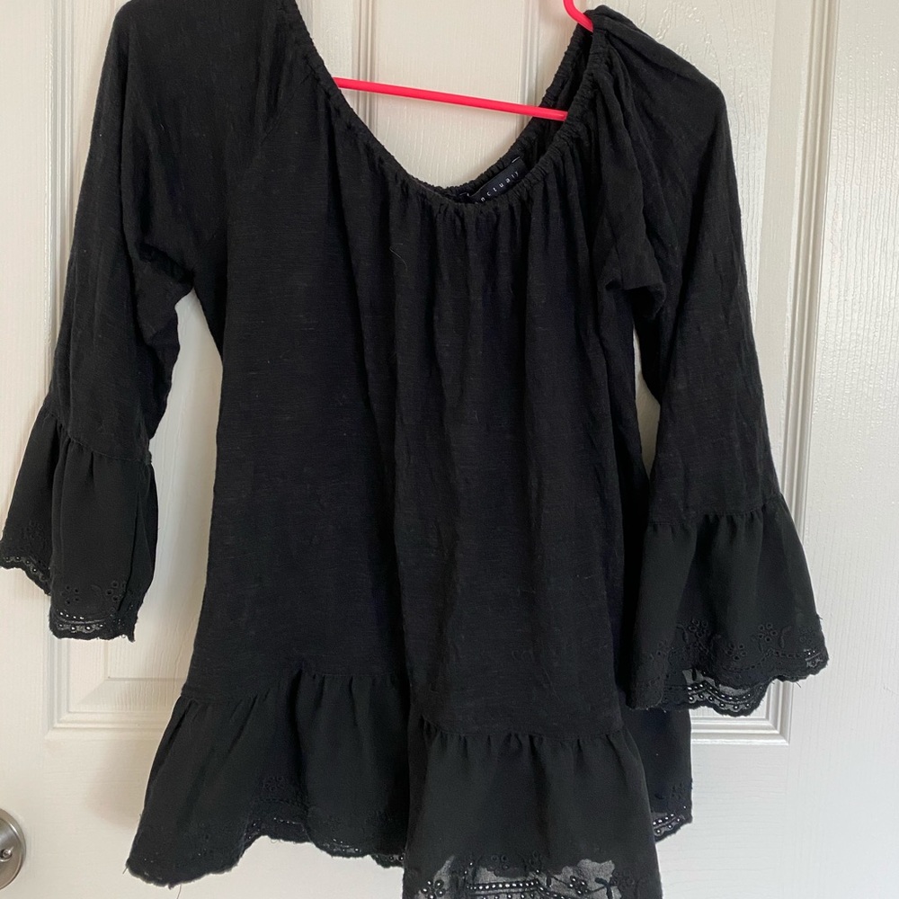 Sanctuary off the shoulder black top. Size small